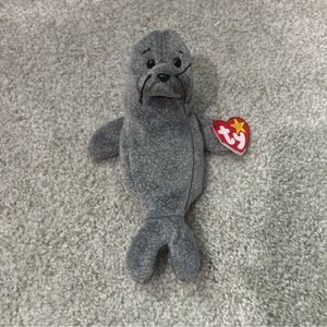 Ty Plush Seal in Gray